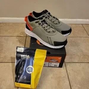 One brand new never worn, the other wore once. Caterpillar | Shoes | One Brand New Never Worn The Other  main image 2